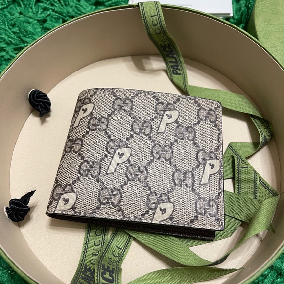 Gucci x Palace Wallet - Picture 2 of 5